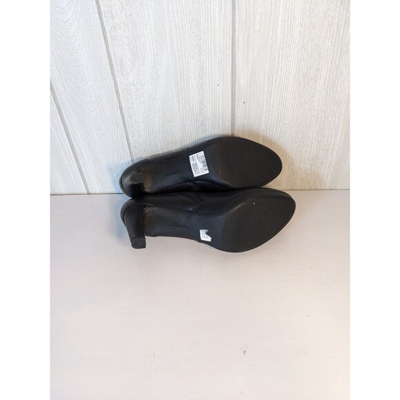 Clarks Black Leather Kitten Heel Booties Sz 10M EUC - Picture 7 of 7